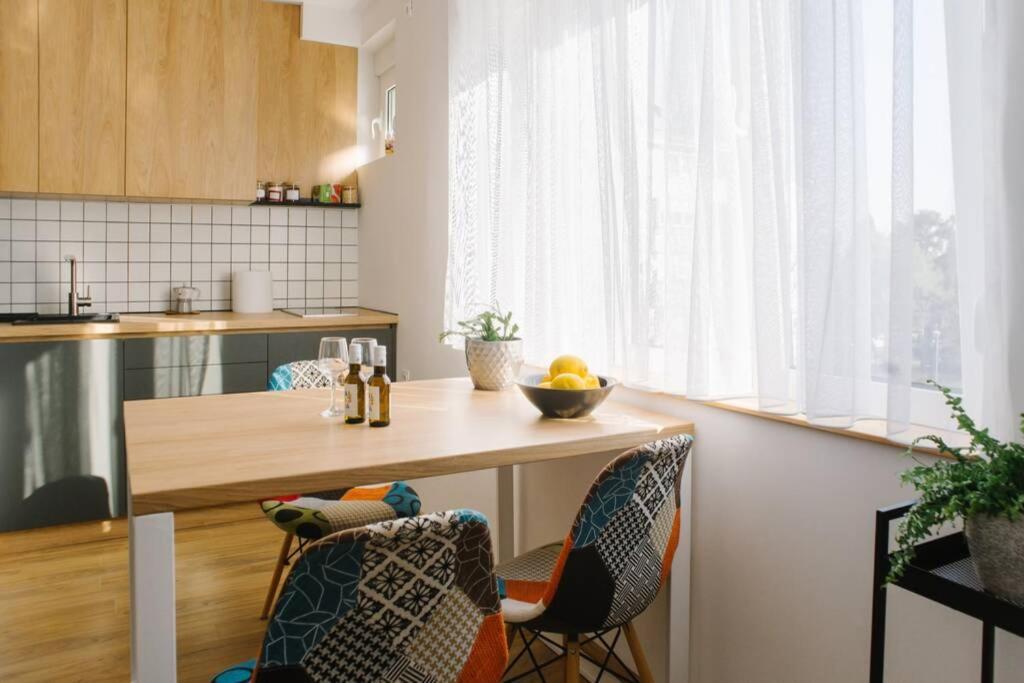 Millennium Bridge Cozy Apartment Top Location 波德戈里察 外观 照片