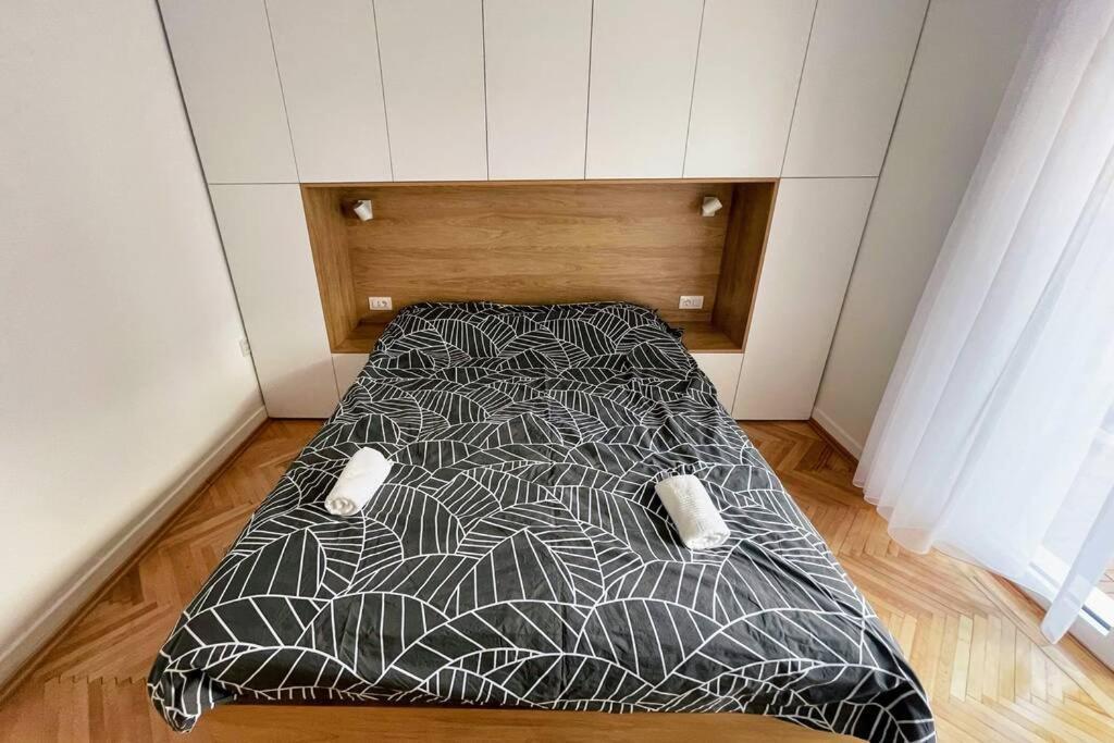 Millennium Bridge Cozy Apartment Top Location 波德戈里察 外观 照片