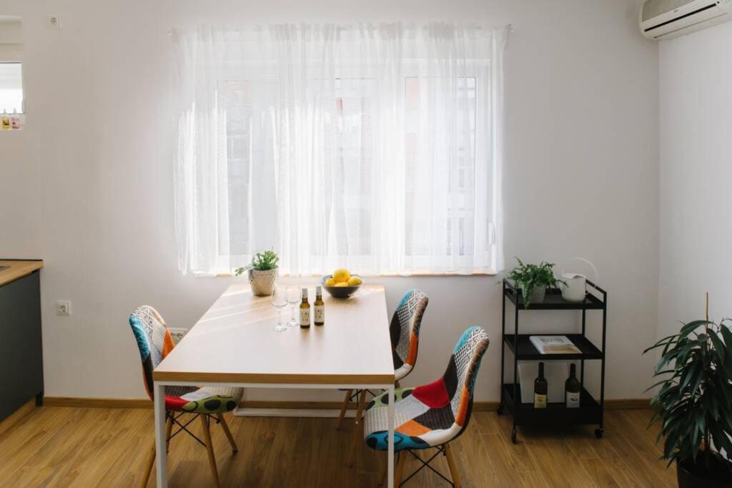 Millennium Bridge Cozy Apartment Top Location 波德戈里察 外观 照片