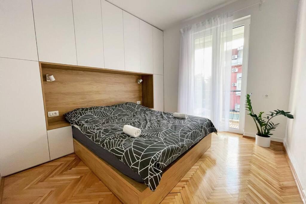 Millennium Bridge Cozy Apartment Top Location 波德戈里察 外观 照片